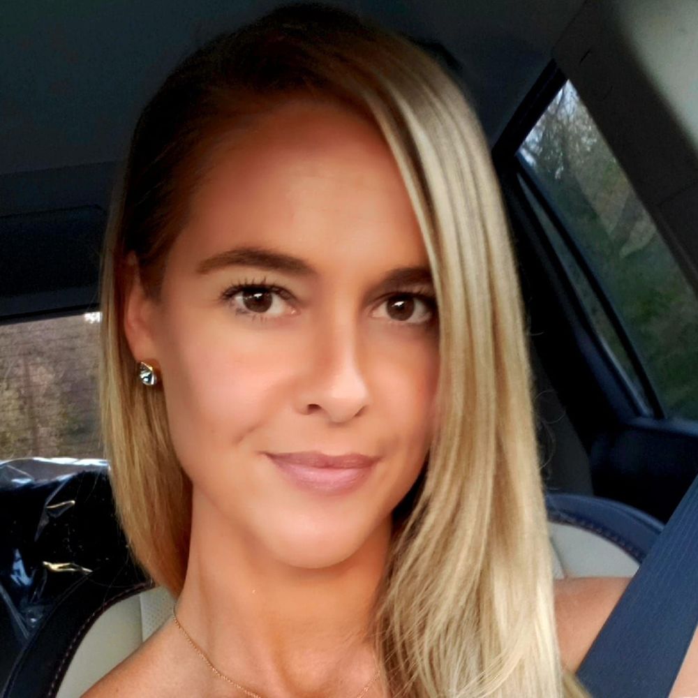 Meet your Posher, Stephanie